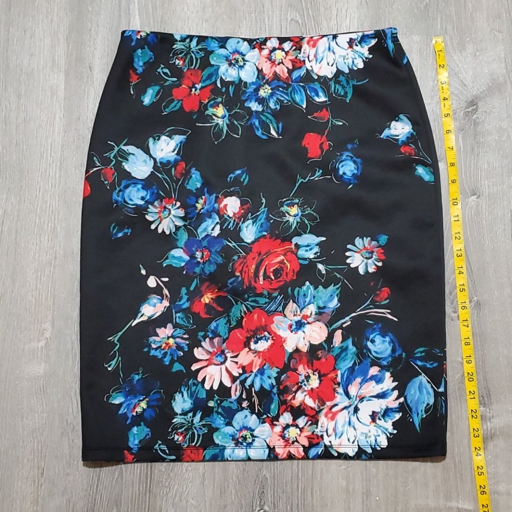Floral Betsy Johnson Skirt